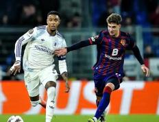 PG游戏-关于里程碑夜费耶诺德再遭质疑，欧联冲刺阶段刷纪录，媒体盛赞，年轻球员得到机会的信息