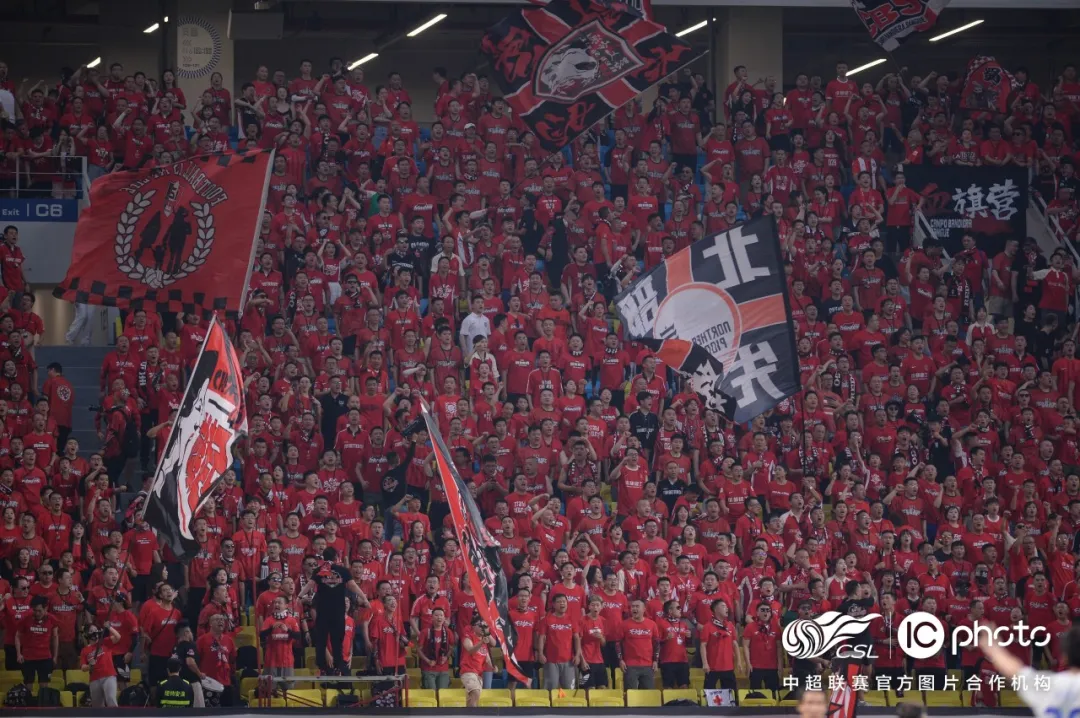 PG游戏-包含成都蓉城训练开放日,今晨造点机会引观众欢呼,欧篮联在即,纪律约束更严格的词条