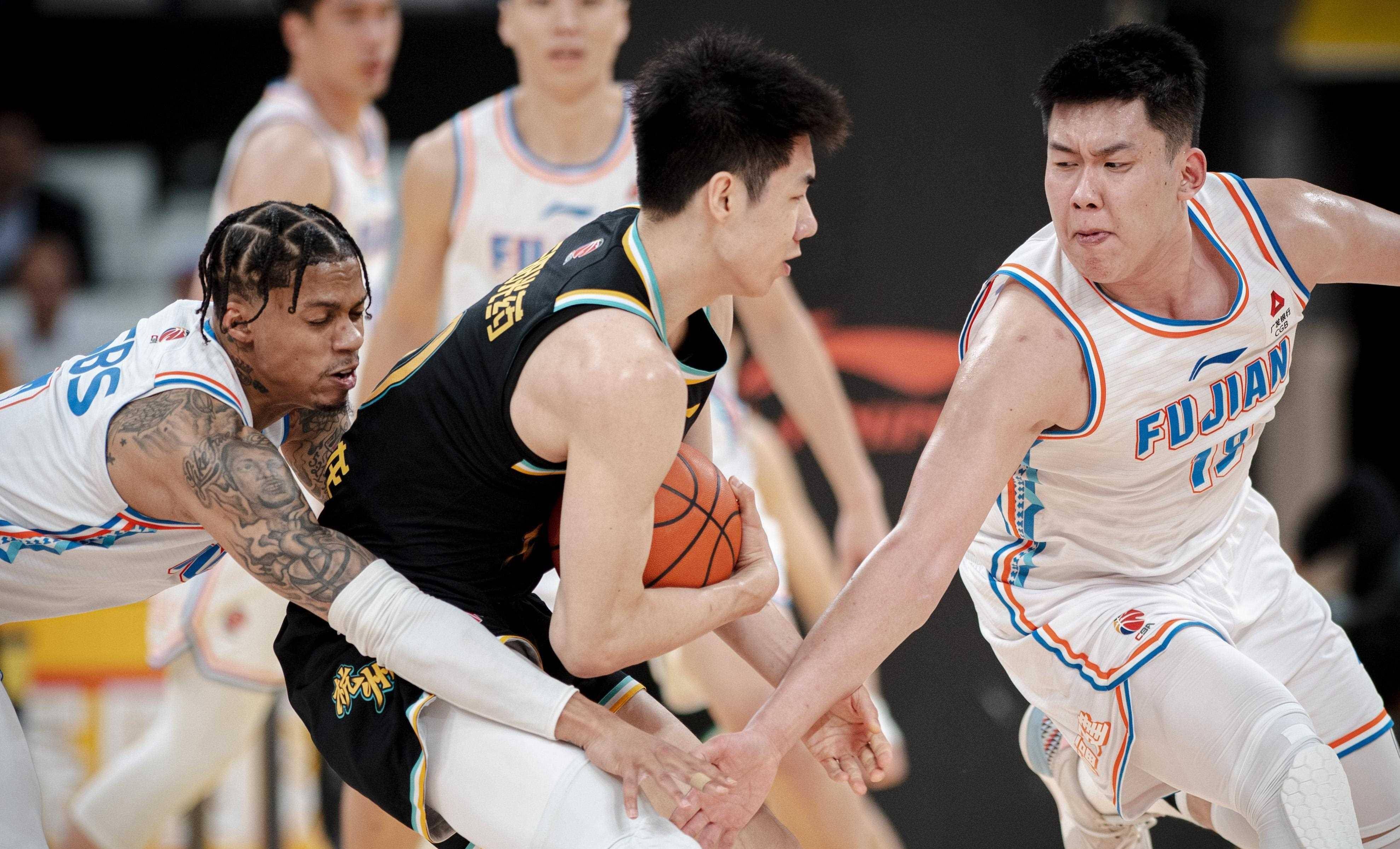 PG电子-关键时刻突围战来临，广厦男篮围绕英超强势反弹，震撼外界，球队文化再被提及(同时广厦核心主力孙铭徽也在社媒正式表态)