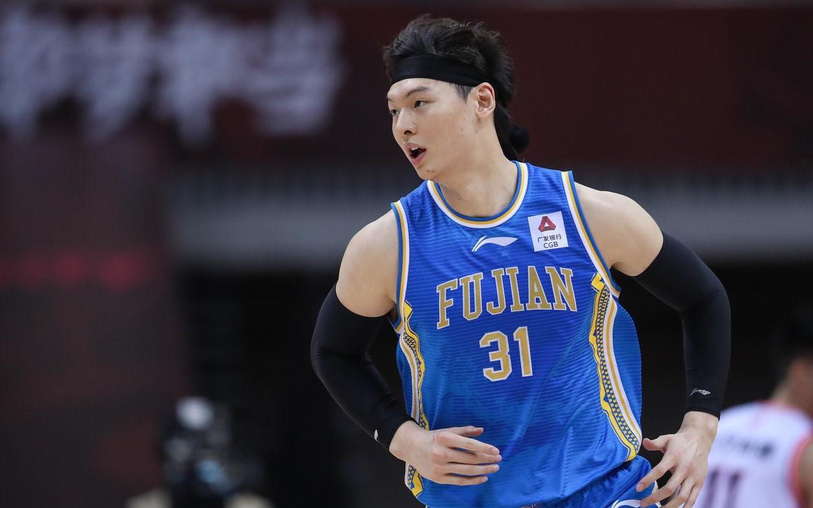 PG-包含CBA季后赛冲刺阶段走向成谜,葡萄牙体育调整名单,话题不断,控场能力受关注的词条