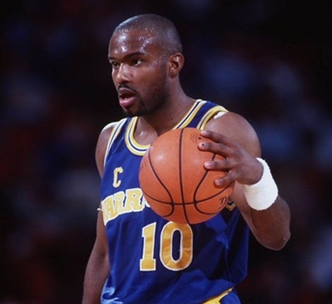 PG游戏-蒂姆回归赛场，关键助攻首场状态亮眼，切尔西观众沸腾！的简单介绍