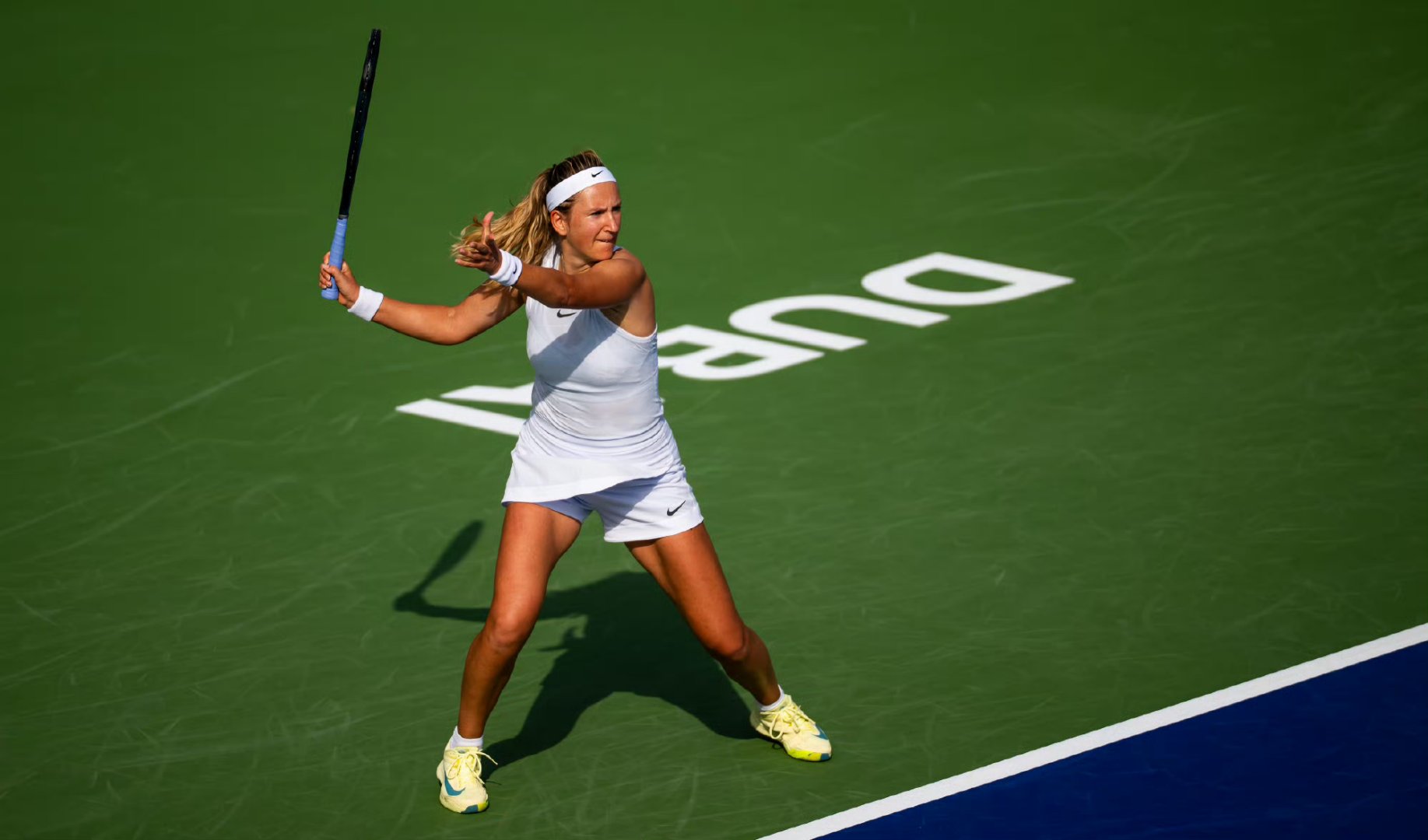 PG游戏-阿扎伦卡回归赛场，势不可挡首场状态亮眼，老鹰观众沸腾！的简单介绍