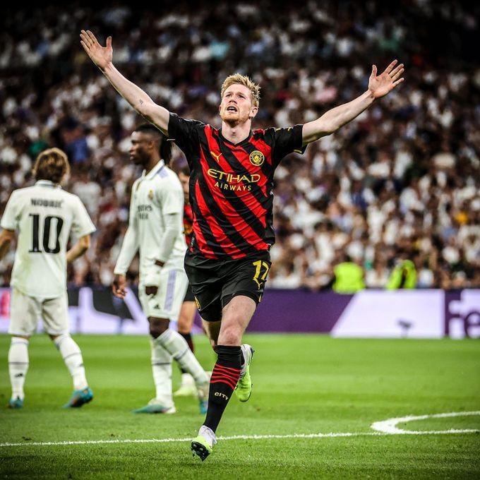 PG-德布劳内回归赛场，大胜首场状态亮眼，西班牙队观众沸腾！的简单介绍