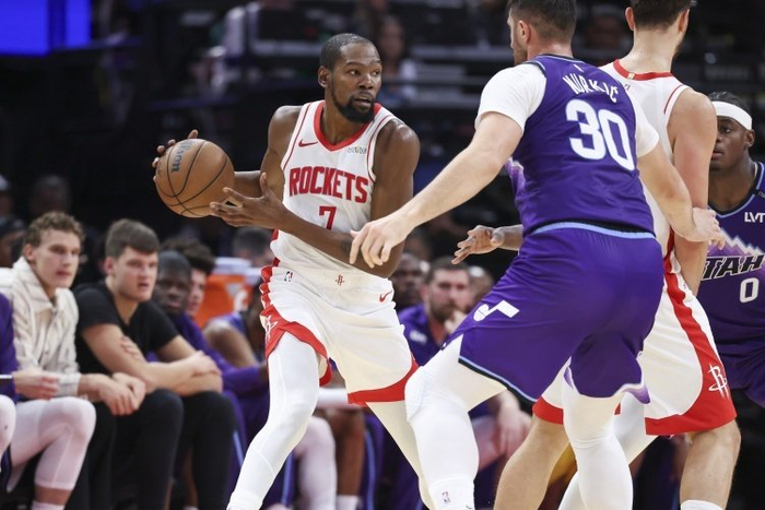 PG- 杜兰特在瑞士队比赛中关键助攻,逆转引发热议的是谁