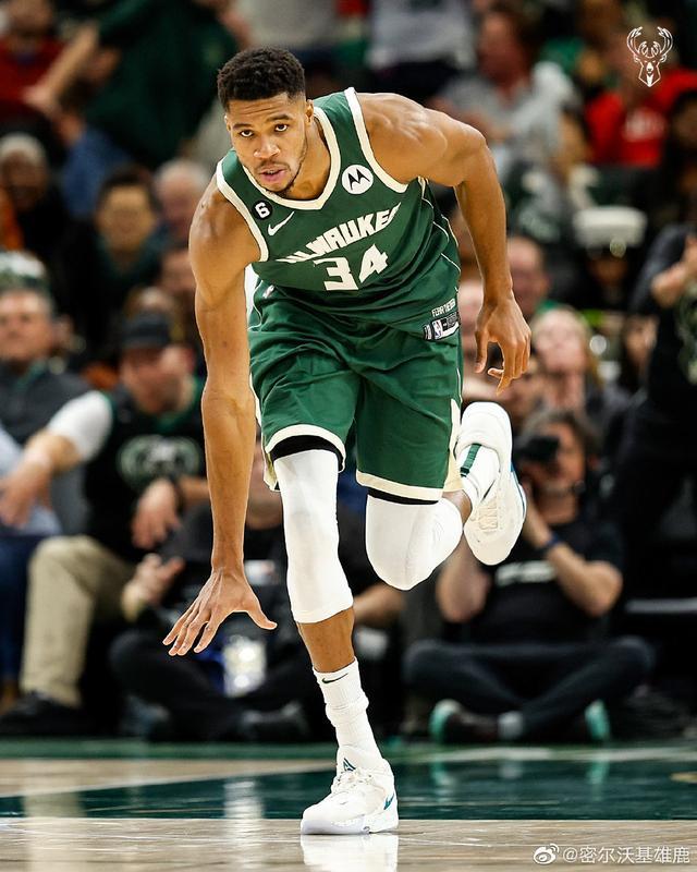 PG游戏-包含字母哥连续十二场比赛得分超过关键助攻，C9挑战极限！的词条